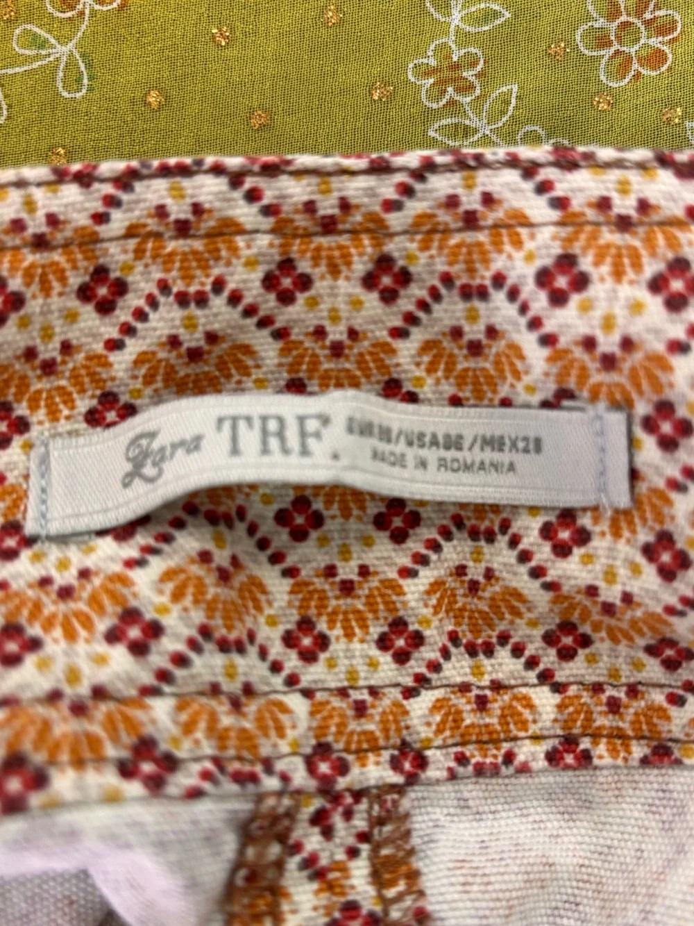 Zara TRF Floral Mini Skirt Size M Boho Retro 70s Pocket Skater